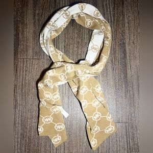 Michael Kors Jet Set Logo Reversible Print Scarf